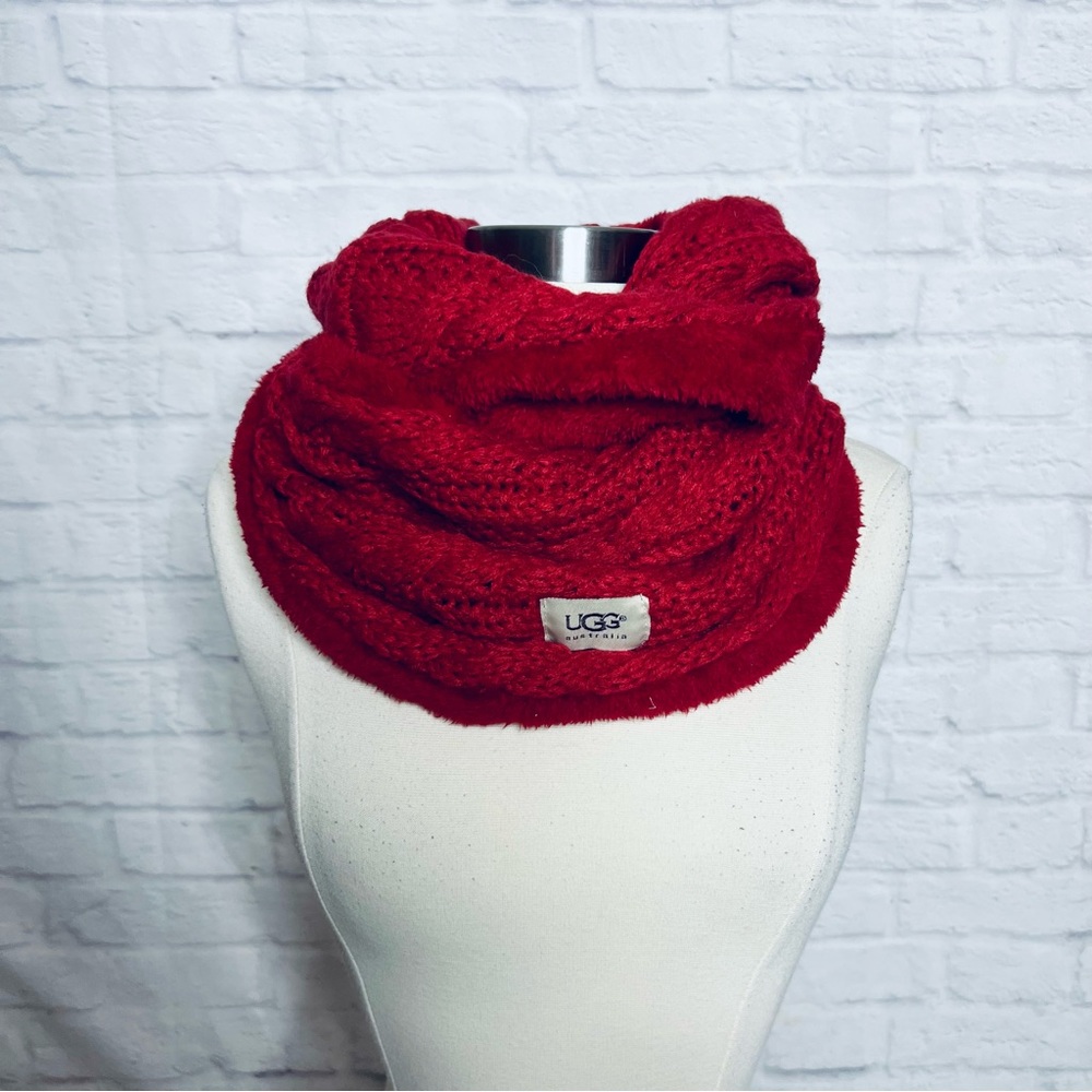 Ugg Cable Knit Infinity Scarf - image 6